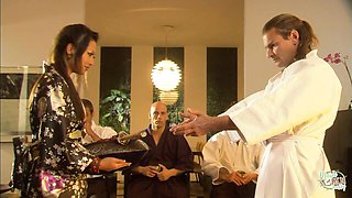 Mysterious beauty's blowjob sex