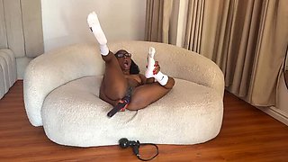 Spicyperry shows off her anal prolapse