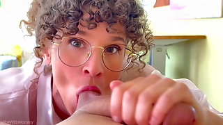Businesswoman in Stockings Receives Deep Anal in Changing Room