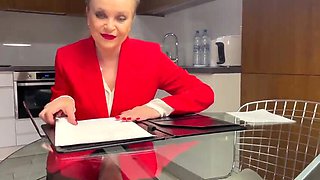 Real Estate Agent MILF Convinces Me With Big Natural Tits - Rough Doggy Style & Missionary