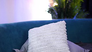 Latina Girl Aisha Pusssy Clit Sucking Very Hard ð¦