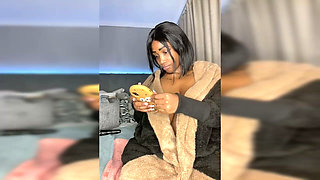 Ebony BBW Pussyplay & Stripteasing