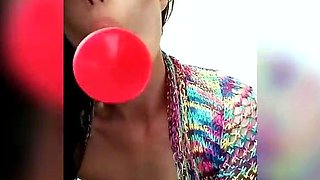 Cute amateur webcam teen girl toying pussy on webcam
