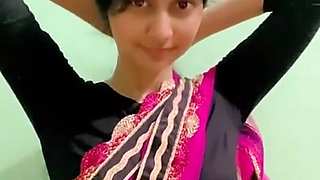 Desi Girl in Desi Dress Showing Her Tits