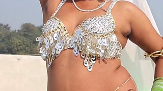 FIRST TIME BLUSHED DESI INDIAN WOMEN CHEATING HER HUSBAND