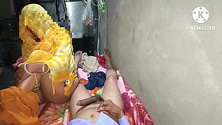 Sasur ne Bahu ki chut mein pani nikal di