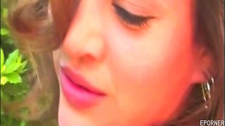 Steamy Lesbians Games Outdoor Sex