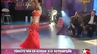 Turkish babe Reyhan bellydance