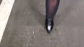 Walking in Ankle Boots