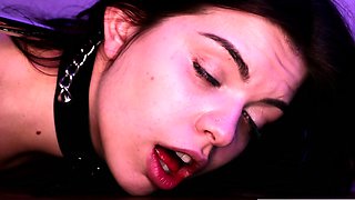 Lovely Amateur teen brunette masturbating outdoor