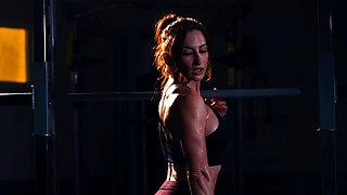 Lucky stud bangs hot sexy milf Sophia Locke at the gym