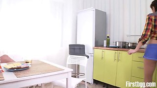 Sexy roomies please twink utter vid