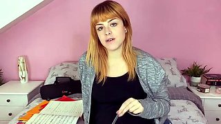 Molly Darling - Pregnant Belly Button Masturbation
