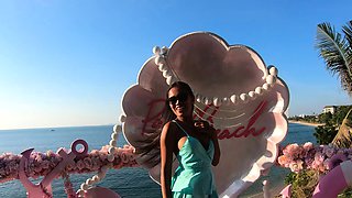Big butt Thai girlfriend hardcore anal
