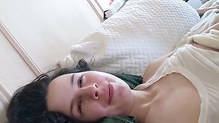 Love Chat Big Boobs Brunette Masturbating For Cam