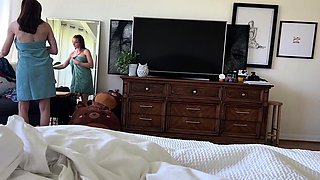  Step Sister Moves Into My Room - KERA BEAR