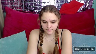 Skinny Small-Tits Brunette Webcam Teen Solo