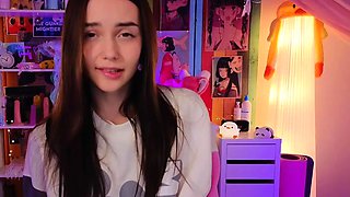 Cute blonde amateur webcam teen masturbating