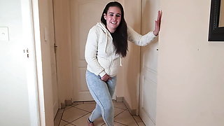 Brunette slut desperately needs to piss, pisses in her blue jeans