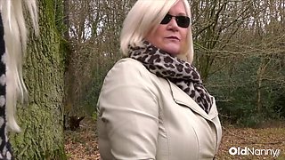 Big Tit Mature mommy Gets Slit Licked By Blond hair girl Lesbian