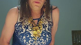 Buxomy Sissy Nutting