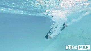 BBW Sofia Lee thrilling X-rated scene