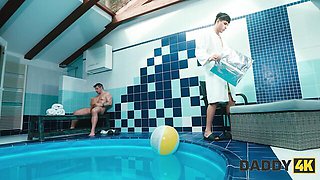 Pulchritudinous kitten's pool clip