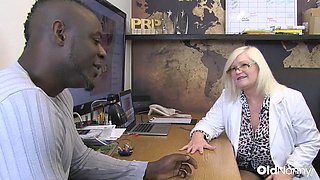 Lacey Starrs Office Casting Sparks BBC Bedroom Pounding