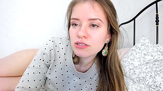 Brunette Solo Webcam Masturbation