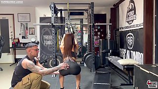 Asian Girl Seduces Her Muscular Personal Trainer - Lucas Peracchi, Momota Emiri And Emiri Momota