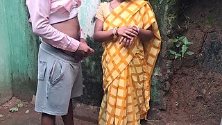 Komal Aunty Hot Indian Desi Fucked Hard by Trilokinath in Hindi