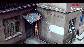 Desi young girl fingered her pussy outside her house