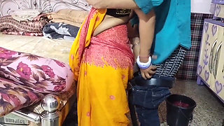 Kamwali's Gand Was by Chhote Babu