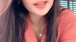 Aulia Rahma Lubis’ Viral Indonesian Heat in a Massage Rush