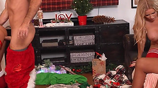 Santa and Elf Strippers Pleasure Us in Orgy