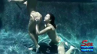 JK, JS lesbian: Licking, Babe  Brunette Porn