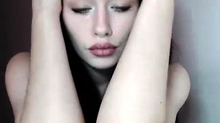 Brunette Solo Webcam Masturbation