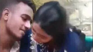 Beautiful Indian Mal Deep-throating Weenie