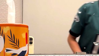 Brunette Couch Webcam Solo Fun Masturbating