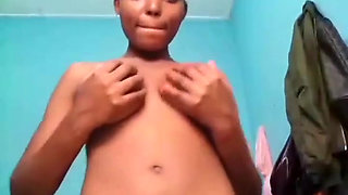 Pretty Girl Shaking Ass for Fun