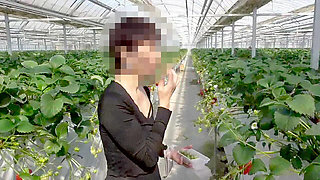 Mayu No.45: Strawberry Picking Exposure, Immediate Oral, Swallowing Specialization