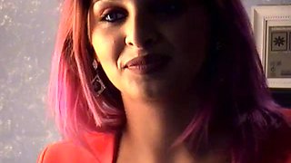 Blue eyes tease: Amateur, Xnxx  Cam Porn