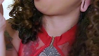 Webcam fun mature brunette with toys cum on cam