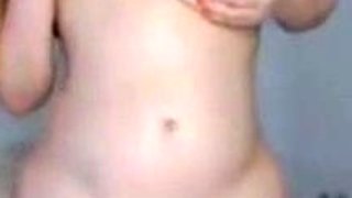 NAUGHTY ARAB CANADIAN BBW AMATEUR FLASHES PUSSY