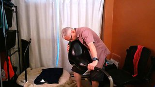 Daddy Balloonbanger Inflates Seven Giant Loads and Cums