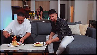 Luna Roulettes Saucy Payback Turns Into A Spicy Italian Threesome (full)