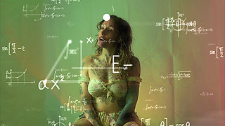 Insatiable Lola Takes 19 Inch Alien Monster