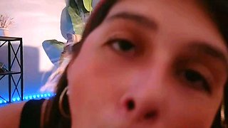 Amateur brunette ariana marie solo toying