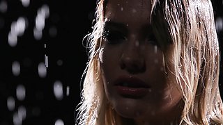 Big tits blondie posing nude in the rain