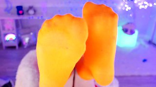 Hot Latex Dom directs you – Velma Titty Bounce & BJ -